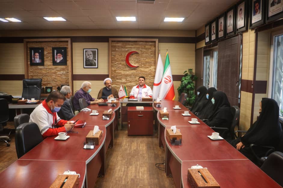 تجلیل از بازنشستگان هلال احمر گلستان همزمان با روز خانواده و تکریم بازنشستگان