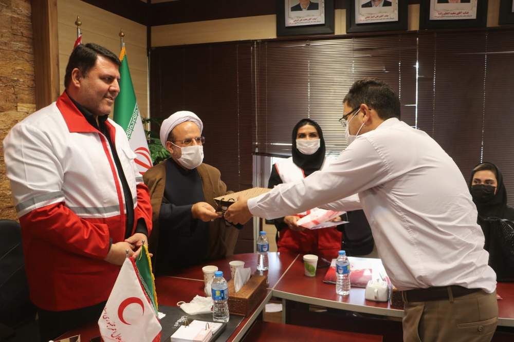 مدیرعامل هلال احمر گلستان در دیدار با درمانگران مراکز توانبخشی هلال احمر استان گفت: رضایت مردم با درست کار کردن حاصل می شود