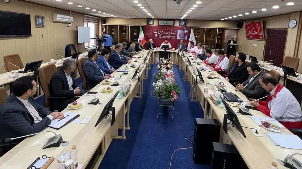 تعیین تکلیف ۸ پروژه و برنامه مهم هلال احمر گلستان در جلسه استاندار و مجمع نمایندگان استان با رئیس هلال احمر کشور/ اختصاص بالگرد امدادی به شرق استان